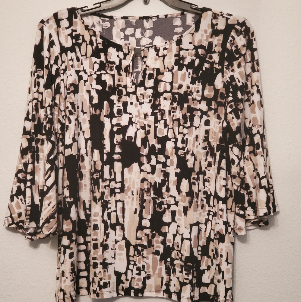 A womens long sleeve short